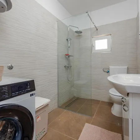 Stunning In Ferienhaus *