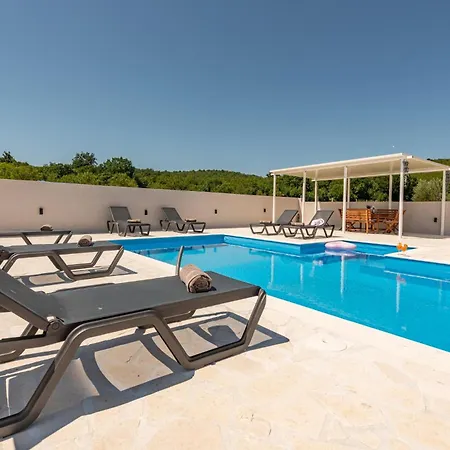 Lovely In With Private Swimming Pool, Be Inside Or Outside Zelengrad