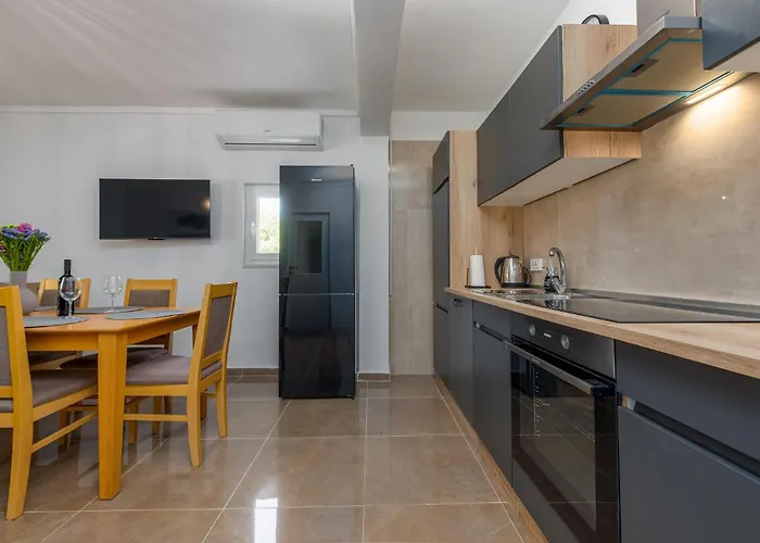 Stunning In * Zelengrad