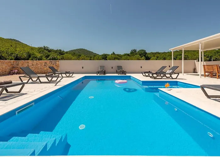 Stunning In * Zelengrad