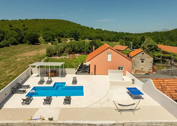 Stunning In Vikendica Zelengrad