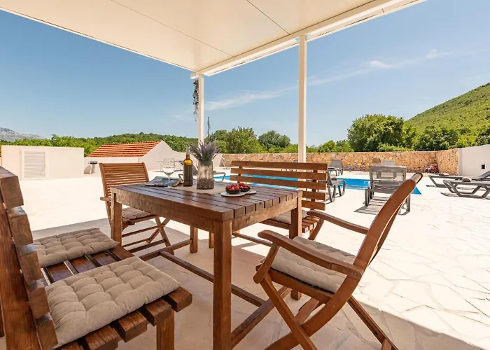 Stunning In Zelengrad